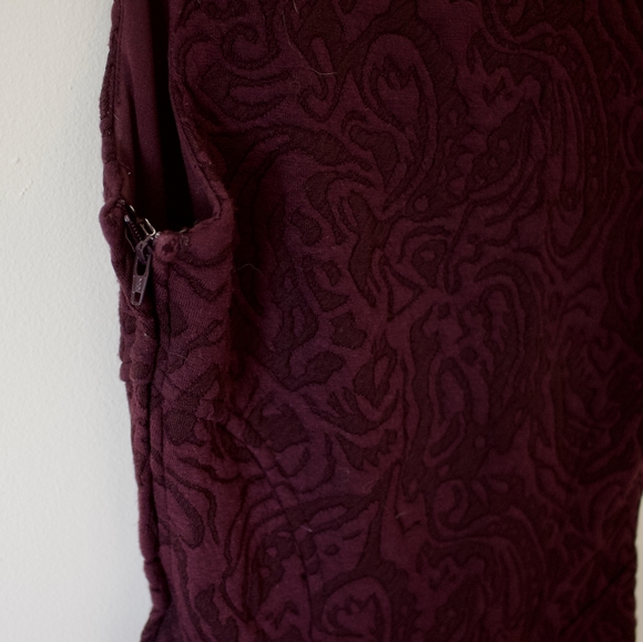 RW&Co. | Burgundy Midi Fitted Dress Sleeveless - Picture 6 of 8